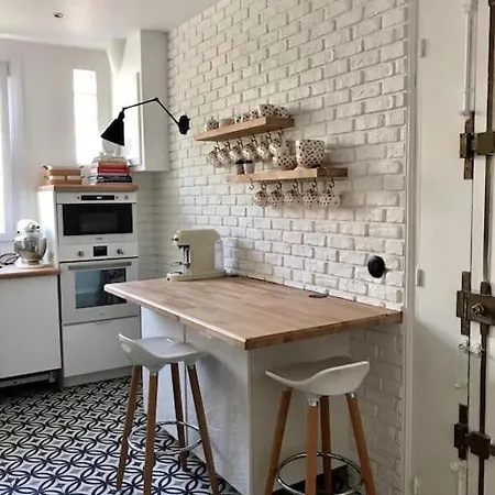 Beautifully Designed Homely Calm Parisian Duplex Appartamento Parigi